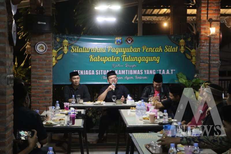 Kapolres Tulungagung AKBP Muhammad Taat Resdi di acara pertemuan rutin pencak silat