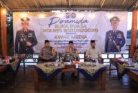 Kapolres Bojonegoro AKBP Mario Prahatinto gelar Piramida