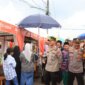 Kapolres Bojonegoro AKBP Mario Prahatinto tinjau pengamanan wisata religi di masjid Margomulyo