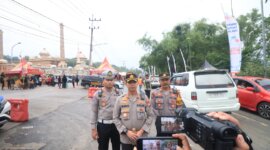 Kapolres Bojonegoro AKBP Mario Prahatinto cek arus balik lebaran