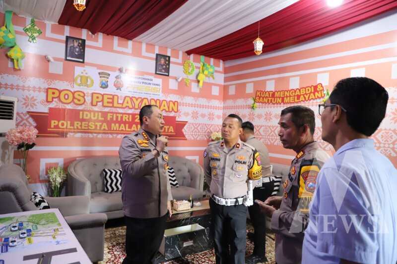 Kapolresta Malang Kota Kombespol Nanang didampingi Kasatlantas Kompol Agung Fitransyah