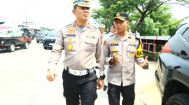 Kapolres Gresik AKBP Rovan Richard Mahenu dampingi Dirlantas Polda Jatim Kombespol Komarudin