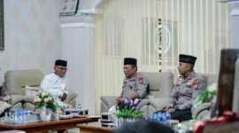Kapolda Jatim Irjen Pol Drs. Nanang Avianto kunjungan ke Ketua MUI