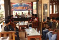 Satreskrim Polres Lamongan bersama komunitas ojol