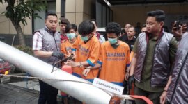 Polisi tangkap 4 tersangka beserta barang buktinya