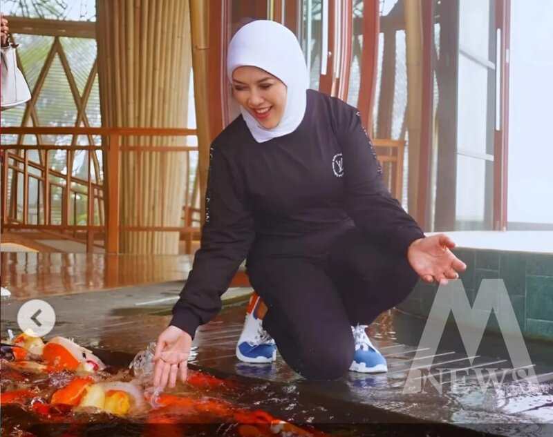 Prof (HCUA) Dr. Mia Amiati, S.H., M.H., CMA., CSSL.