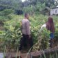 Bhabinkamtibmas Polsek Baron cek lahan pekarangan warga
