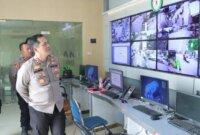 Kapolres Nganjuk AKBP Henri Noveri Santoso cek ruang d pelayanan publik