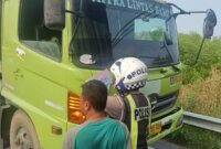 Satlantas Polres Gresik tindak sopir truk