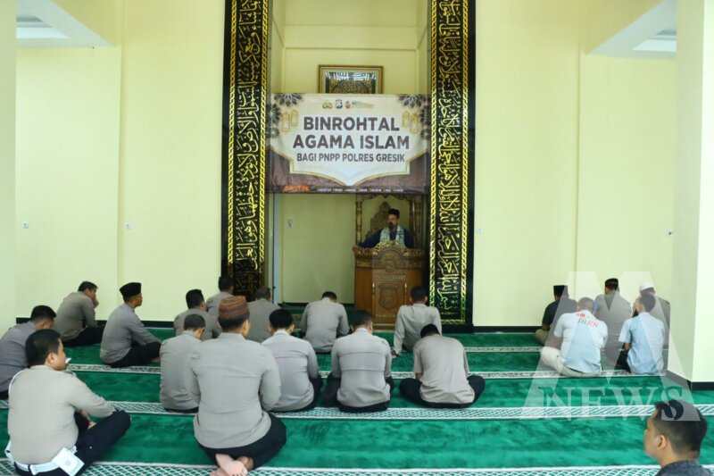 Polres Gresik Gelar Binrohtal