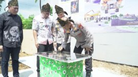 Kapolda Jatim Irjen Pol Drs. Nanang Avianto resmikan pembangunan Polsek Tambak Bawean