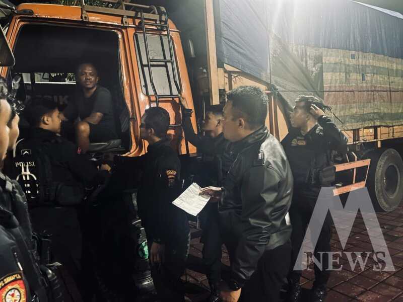 Polres Gresik gagalkan aksi penggelapan besi