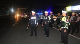 Polres Pelabuhan Tanjung Perak gelar patroli skala besar