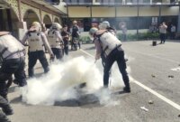 Polres Pelabuhan Tanjung Perak gelar simulasi unjuk rasa