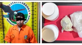 Pelaku ditangkap petugas beserta barang buktinya