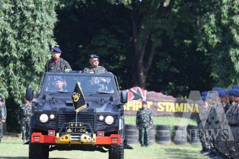 Kalemdiklat Polri Komjen Pol Prof. Dr. Chryshnanda Dwilaksana, M.Si.,