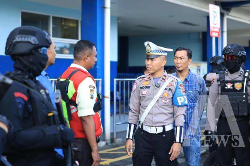 Polda Jatim gelar patroli skala besar