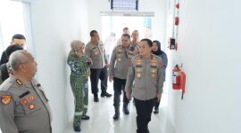 Wakapolda Jatim Brigjen Pol Dr. Pasma Royce tinjau lokasi rencana pembangunan gudang di Mojokerto