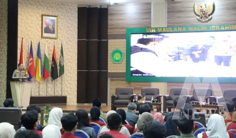 Kapolresta Malang Kota Kombespol Nanang Haryono berikan edukasi