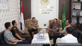 Kapolres Pelabuhan Tanjung Perak AKBP Wahyu Hidayat silaturahmi ke Kejari