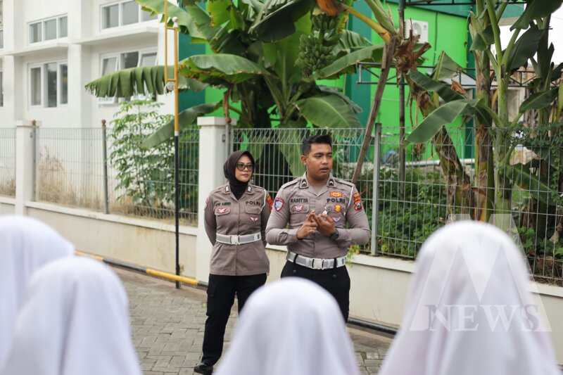 Satlantas Polres Gresik sosialisasi Road Safety dan Coaching Clinic