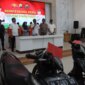 Tersangka diamankan Polisi beserta barang buktinya