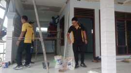 Satresnarkoba Polres Kediri renovasi mushola tersambar petir