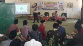 Satlantas Polres Kediri Kota Gelar Coaching Clinic Road Safety di ponpes Salafiyah Bandar Kidul