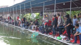 Kapolres Bojonegoro AKBP Mario Prahatinto gelar Gathering dan Mancing bareng BKP