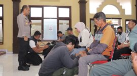 Kapolres Lamongan AKBP Agus Dwi Suryanto arahkan para pemuda tidak mengulangi konvoi