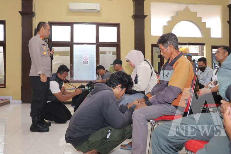 Kapolres Lamongan AKBP Agus Dwi Suryanto arahkan para pemuda tidak mengulangi konvoi