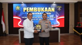 Wakapolres Pelabuhan Tanjung Perak Kompol Ari Bayuaji sambut Serdik Sespimmen Polri Dikreg ke-65