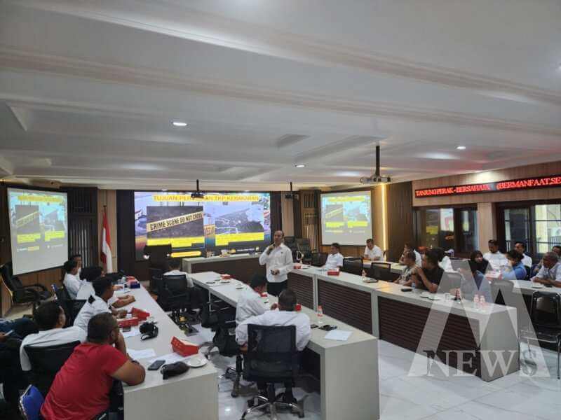 Polda Jatim gelar coaching clinic di Polres Pelabuhan Tanjung Perak