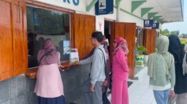 Pengguna Commuter Line di Surabaya meningkat