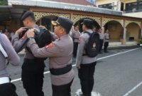 Kapolres Pelabuhan Tanjung Perak AKBP Wahyu Hidayat pimpin apel Polisi RW