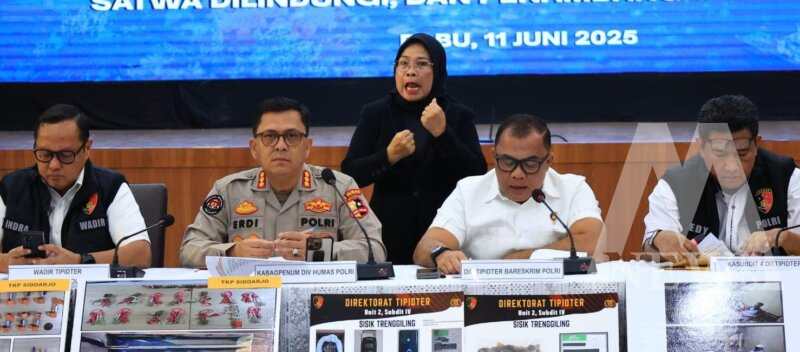 Dittipidter Bareskrim Polri ungkap tambang pasir ilegal