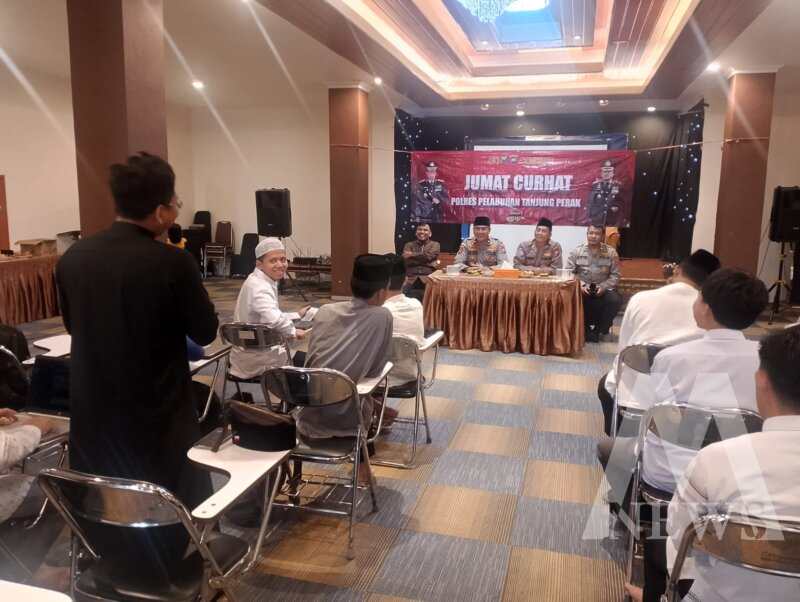 Polres Tanjung Perak Gelar Jum'at Curhat