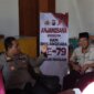 Kapolres Nganjuk AKBP Henri Noveri Santoso didampingi ketua Bhayangkari cabang Nganjuk Ny. Agnes Henri