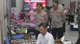 Kapolres Bondowoso AKBP Harto Agung Cahyono tinjau kegiatan donor darah