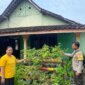 Bhabinkamtibmas tinjau lahan pekarangan tanaman cabai warga