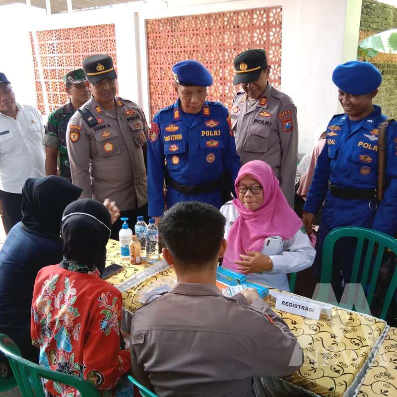 Polresta Sidoarjo Berbagi 100 Paket Sembako