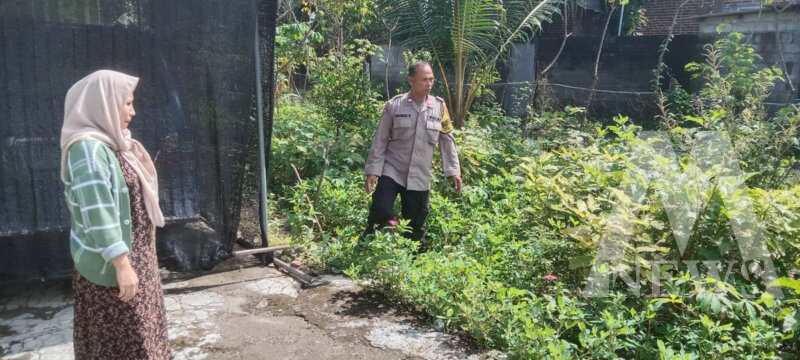 Bhabinkamtibmas tinjau lahan pekarangan warga