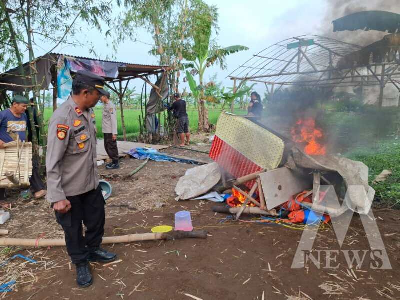 Polsek Sukomoro bongkar arena judi sabung ayam
