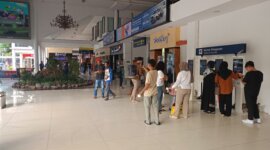 Penumpang KAI Daop 8 Surabaya saat libur panjang
