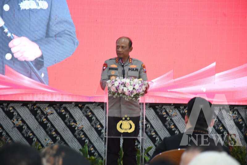 Kapolda Jatim Irjen Pol Drs. Nanang Avianto