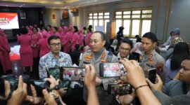 Kapolresta Malang Kota Kombespol Nanang Haryono saat hadiri peringatan Hari Bhayangkara ke-79 dan HKGB ke-73
