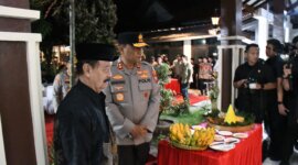 Kapolda Jatim Irjen Pol Drs. Nanang Avianto tinjau Pos PAM di Madiun