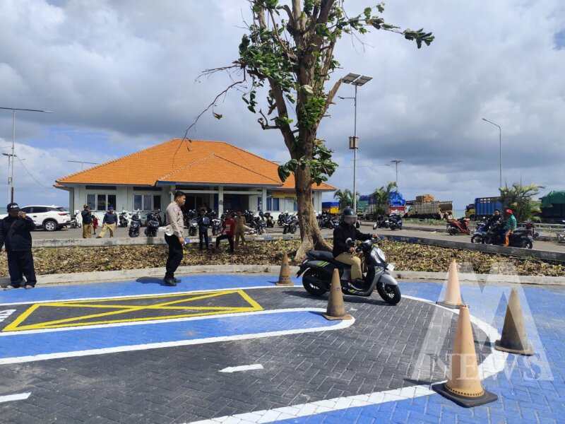 Satlantas Polres Gresik buka Satpas SIM di Bawean