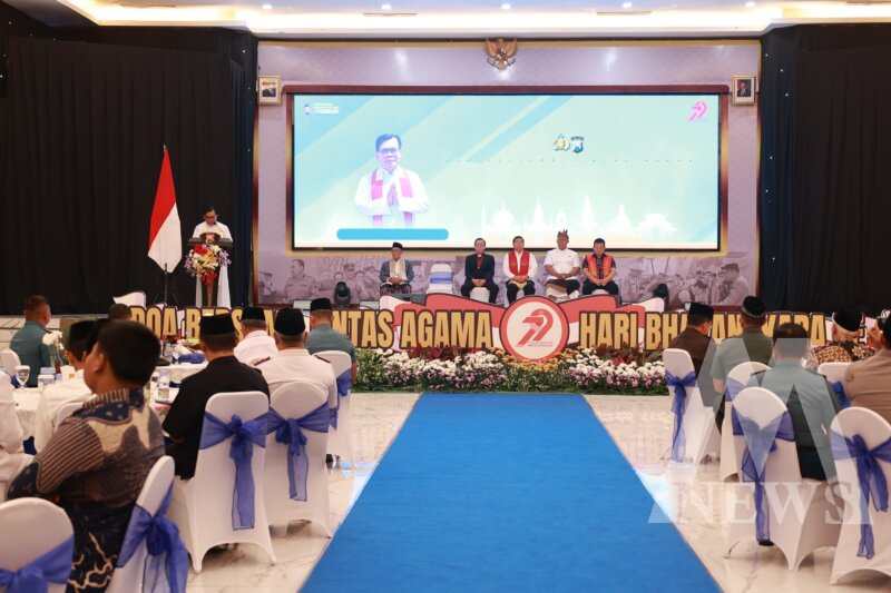 Polda Jatim gelar doa bersama lintas agama