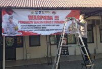 Polres Pelabuhan Tanjung Perak gencarkan pasang spanduk waspada Curanmor